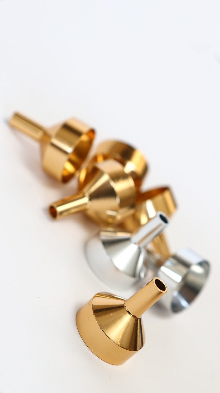 2 Funis Dourado em metal para uso com óleos essenciais (2 Unidades)